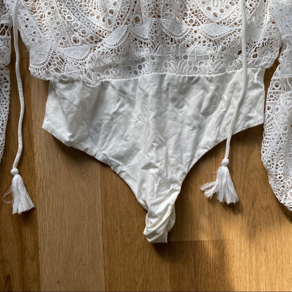 Jasmine Long Sleeve Bodysuit white pattern - Picture 16 of 16
